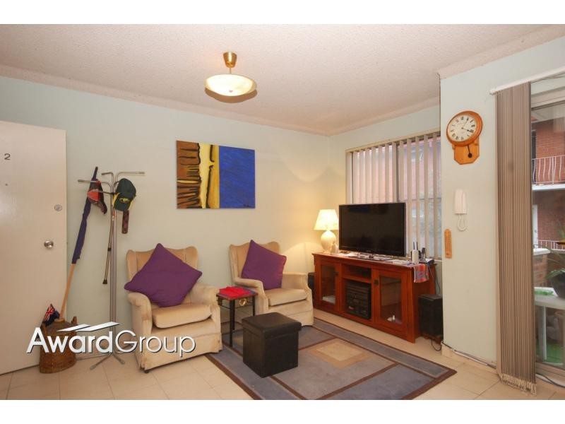 2/33 Meadow Crescent, Meadowbank NSW 2114