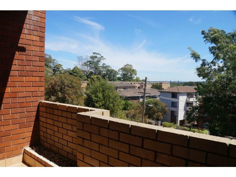 19/21-27 Meadow Crescent, Meadowbank NSW 2114