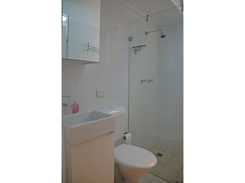 9/44 Meadow Crescent, Meadowbank NSW 2114