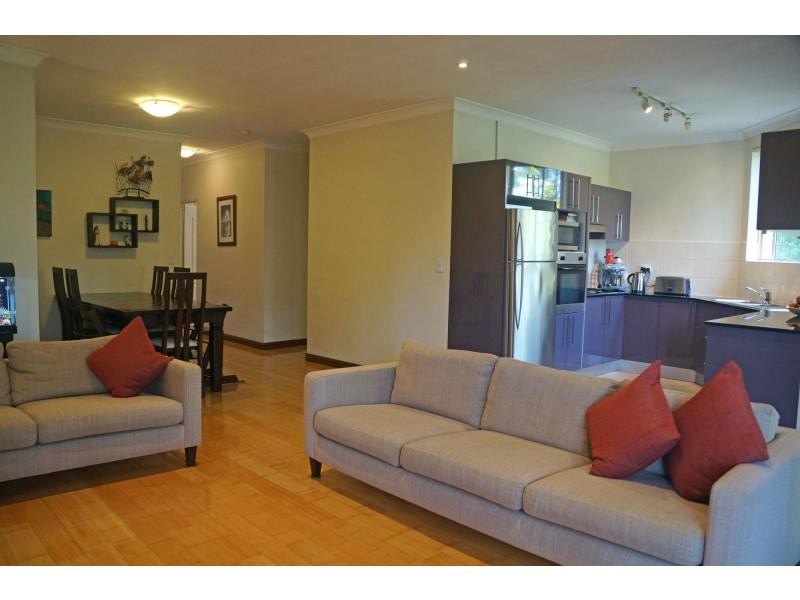 7/2 Crowley Crescent, West Ryde NSW 2114