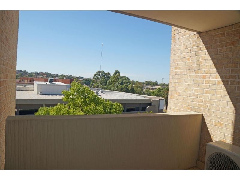 12/99-101 Anzac Avenue, West Ryde NSW 2114