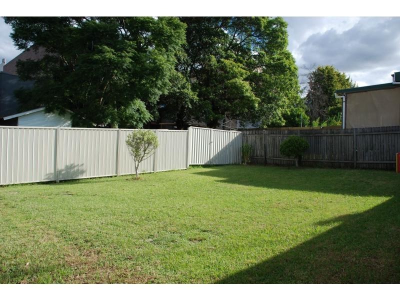 16 Dickson Avenue, West Ryde NSW 2114