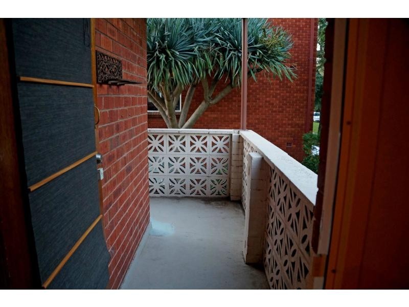 5/18 Bank Street, Meadowbank NSW 2114