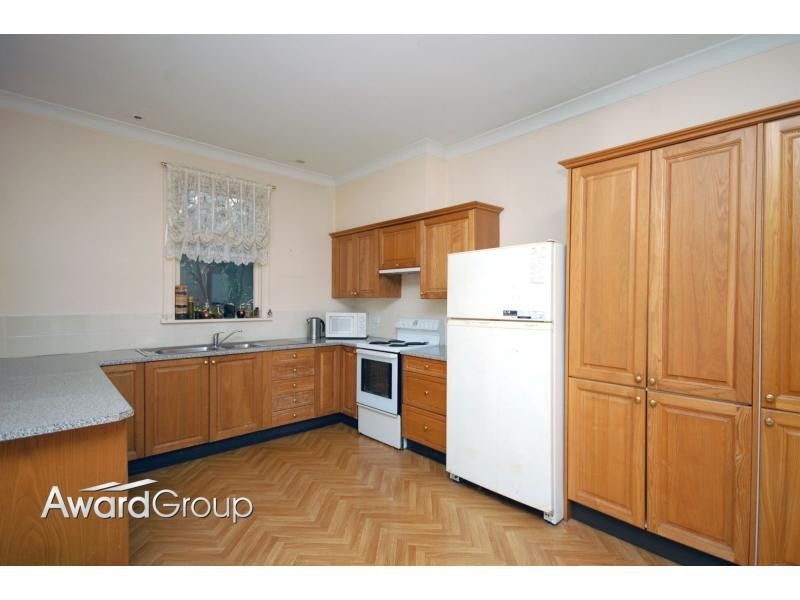 8 Woodward Street, Ermington NSW 2115