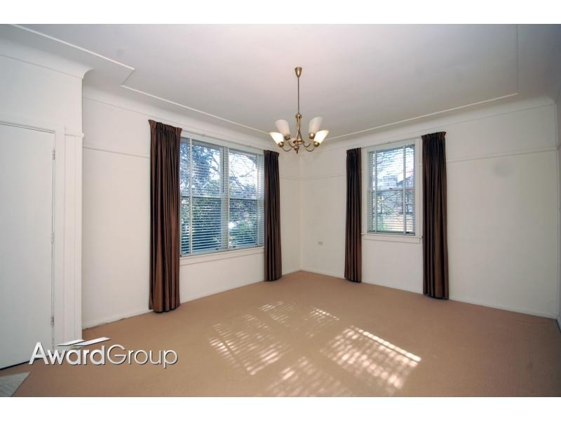 8 Woodward Street, Ermington NSW 2115