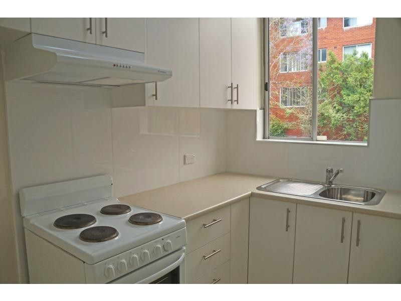 9/44 Meadow Crescent, Meadowbank NSW 2114