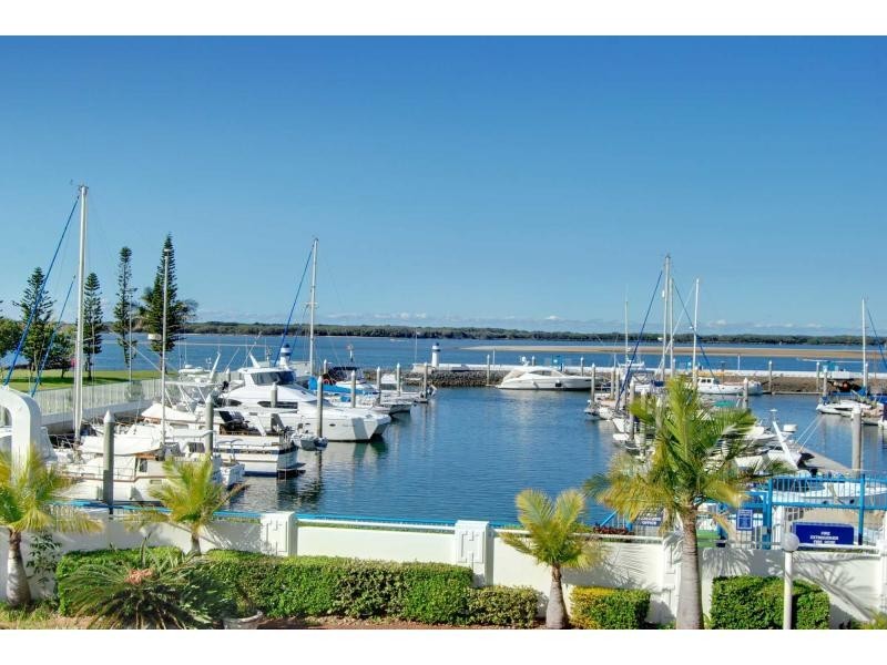 3/19 Oatland Esplanade, Runaway Bay QLD 4216