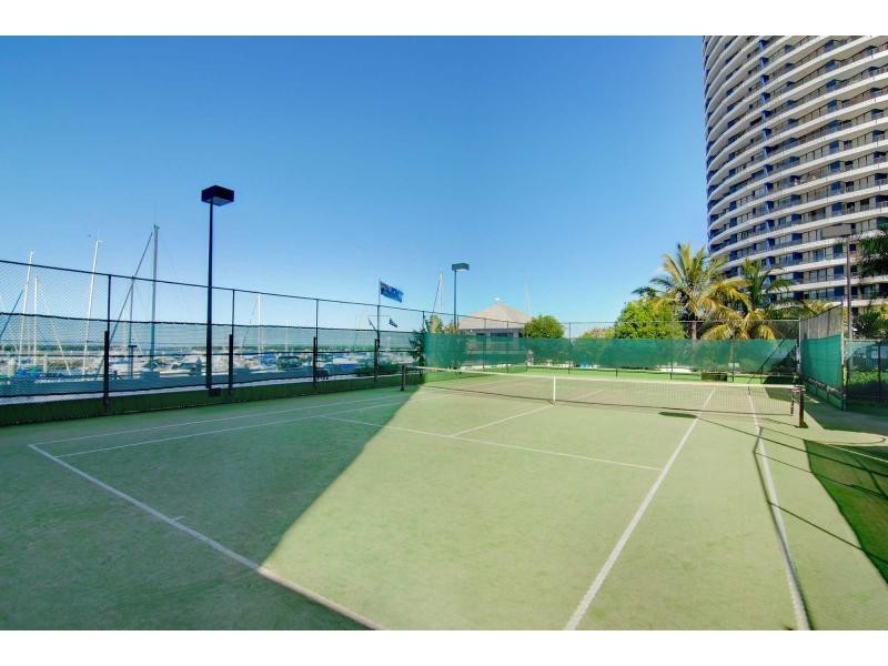 3/19 Oatland Esplanade, Runaway Bay QLD 4216