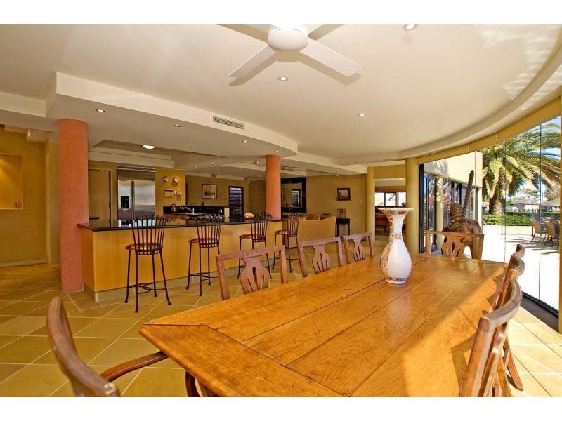 Hollywell QLD 4216
