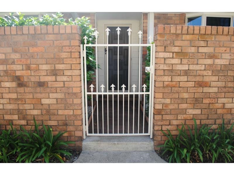 1/5 Victor Avenue, Paradise Point QLD 4216