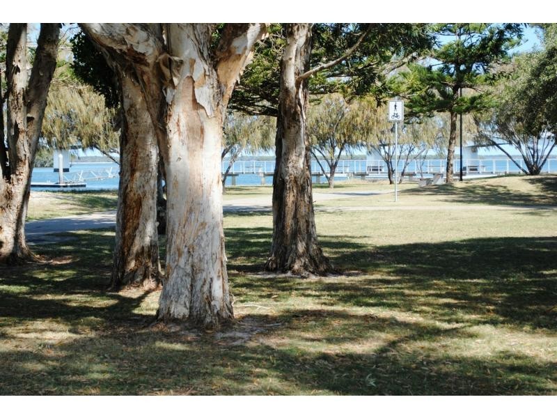 1/5 Victor Avenue, Paradise Point QLD 4216