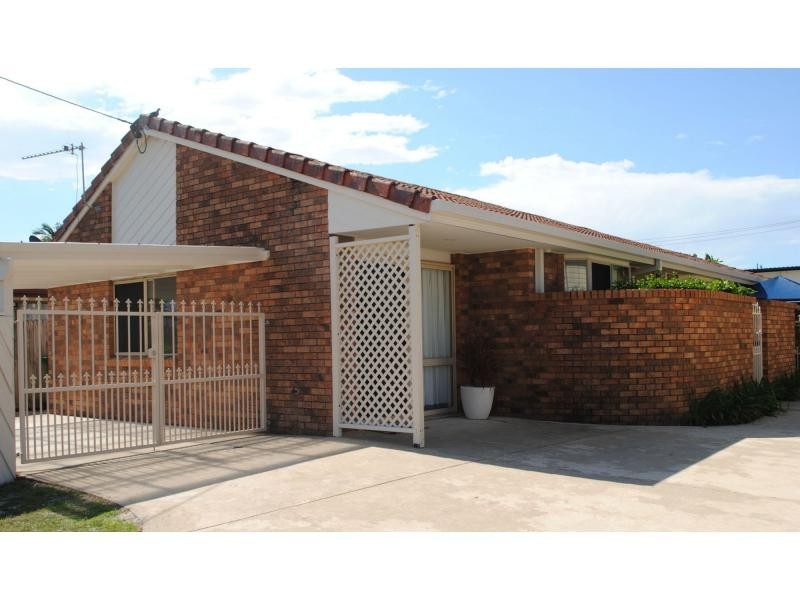 1/5 Victor Avenue, Paradise Point QLD 4216