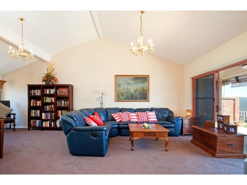 88 Tradewinds Avenue, Paradise Point QLD 4216