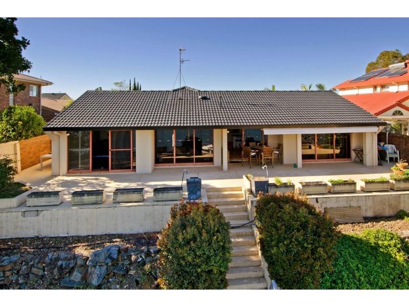 88 Tradewinds Avenue, Paradise Point QLD 4216