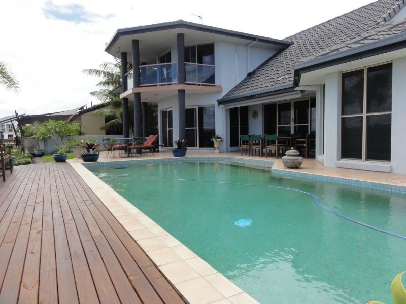 46 Tradewinds Avenue, Paradise Point QLD 4216