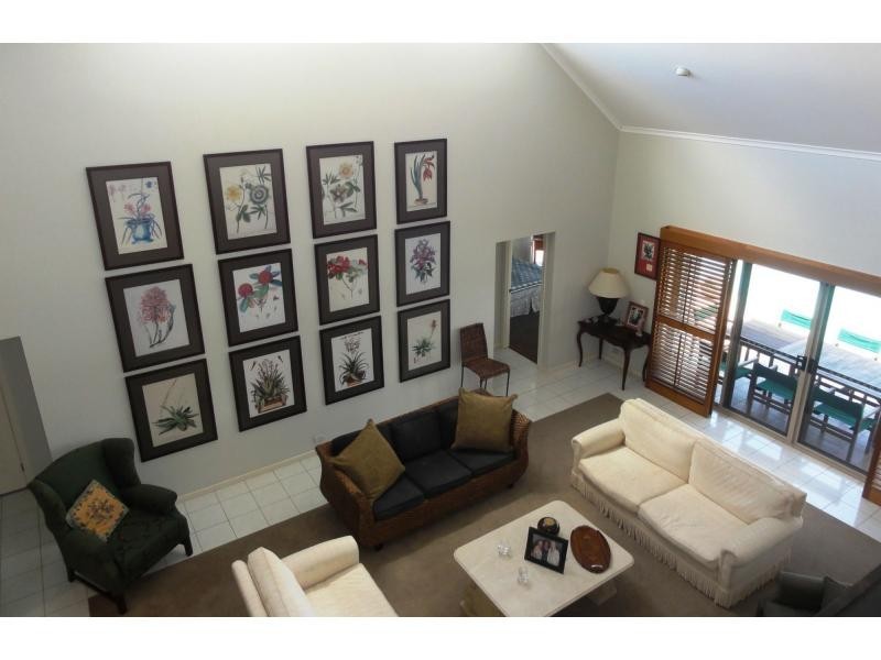 46 Tradewinds Avenue, Paradise Point QLD 4216