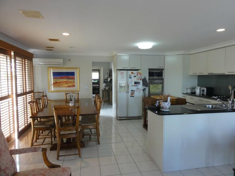 46 Tradewinds Avenue, Paradise Point QLD 4216