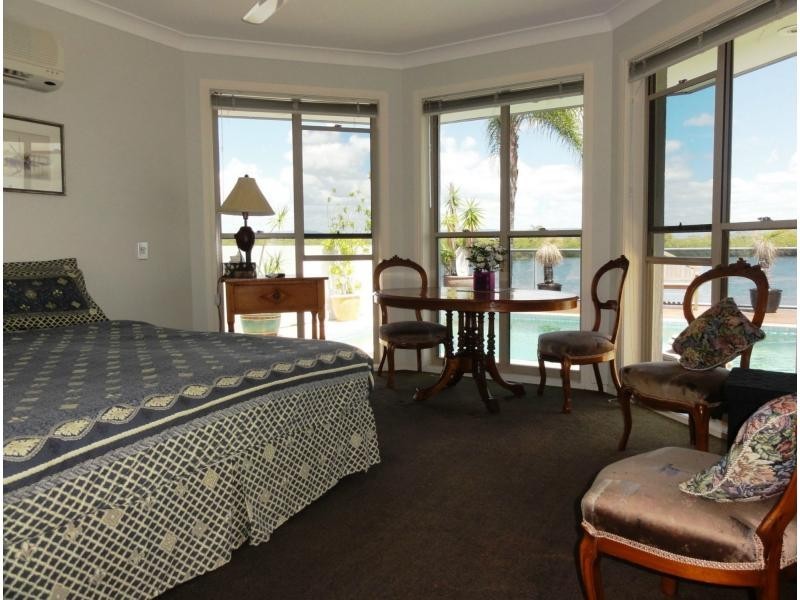 46 Tradewinds Avenue, Paradise Point QLD 4216