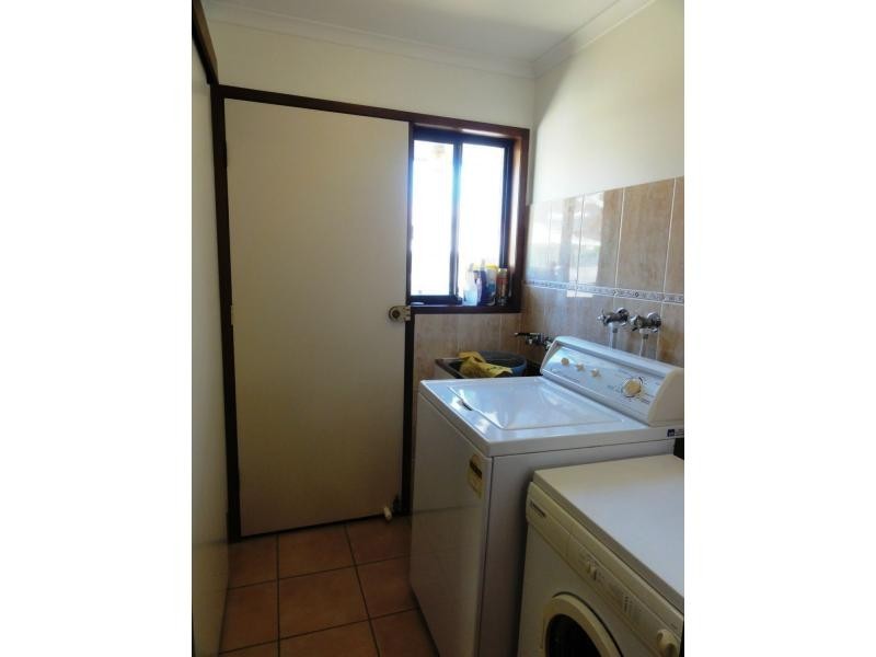 2/13 Gladys Street, Labrador QLD 4215