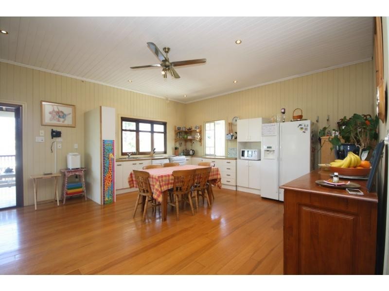 36 Finnie Road, Deagon QLD 4017