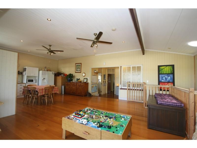 36 Finnie Road, Deagon QLD 4017