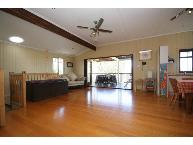 36 Finnie Road, Deagon QLD 4017