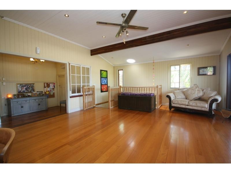 36 Finnie Road, Deagon QLD 4017