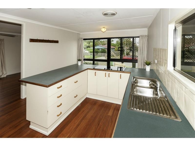 7 Highland Street, Redcliffe QLD 4020
