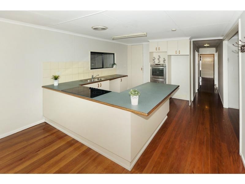 7 Highland Street, Redcliffe QLD 4020