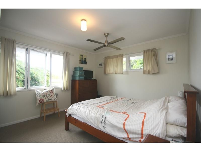13 Hurrell Street, Clontarf QLD 4019