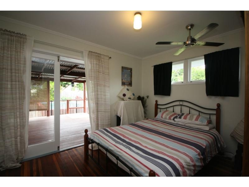 13 Hurrell Street, Clontarf QLD 4019