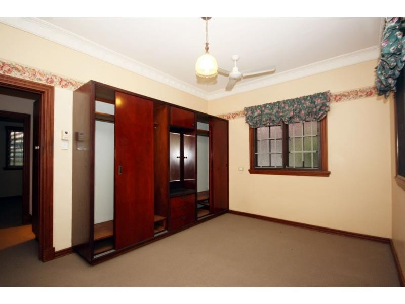 104 Newman Avenue, Camp Hill QLD 4152