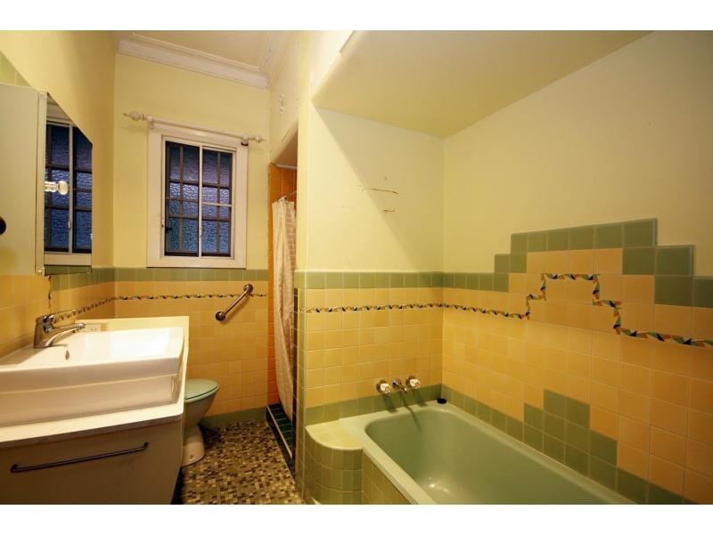 104 Newman Avenue, Camp Hill QLD 4152