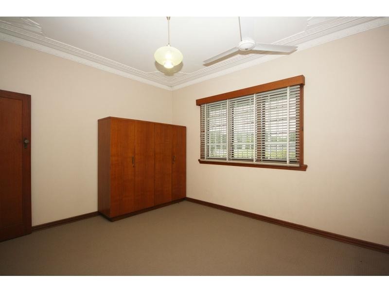 104 Newman Avenue, Camp Hill QLD 4152