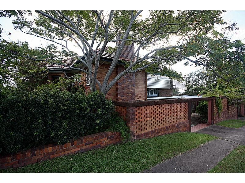 104 Newman Avenue, Camp Hill QLD 4152