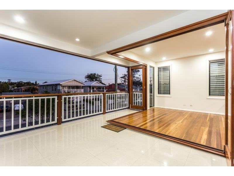 48 Fourth Avenue, Sandgate QLD 4017