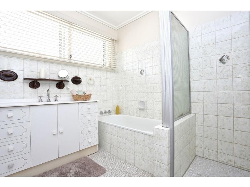 14 Brennan Road, Scarborough QLD 4020