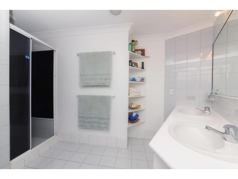 9 Braemer Court, Benowa Waters QLD 4217