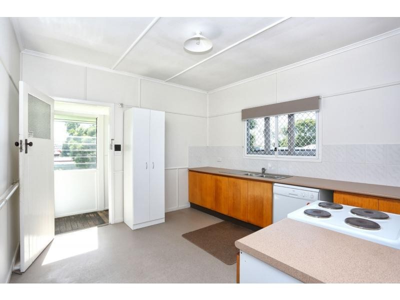 78 Plume Street, Redcliffe QLD 4020