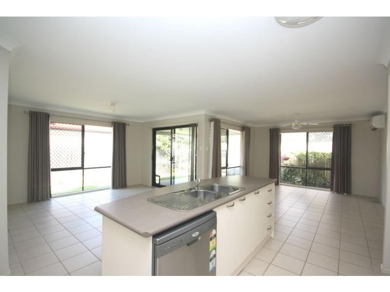 20 Whitlock Drive, Rothwell QLD 4022