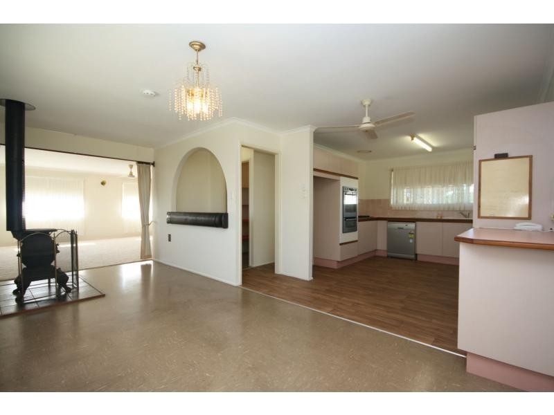 11 Pinewood Street, Redcliffe QLD 4020