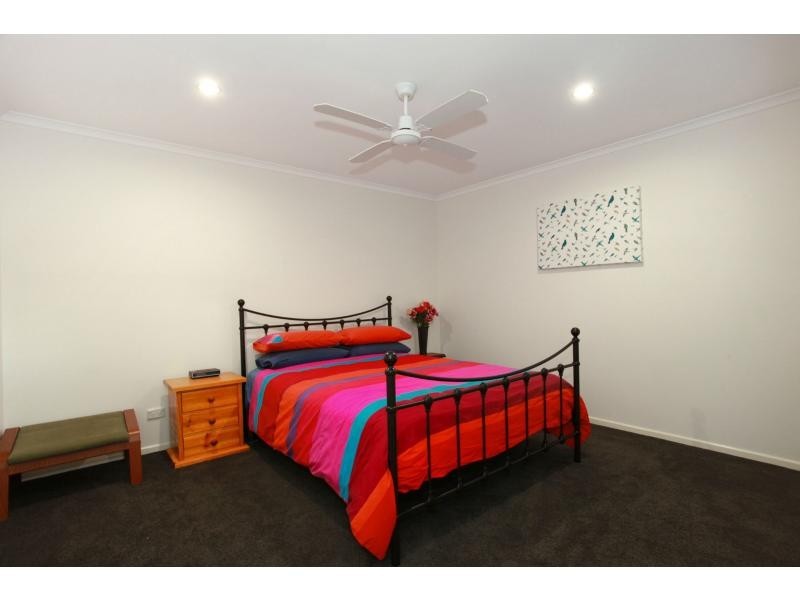 194 Prince Edward Parade, Scarborough QLD 4020