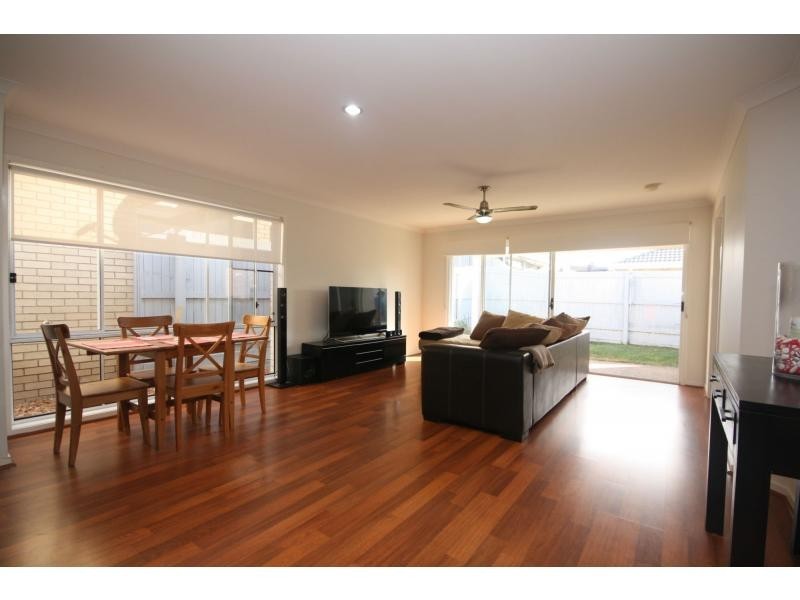 53 Sears Parade, North Lakes QLD 4509