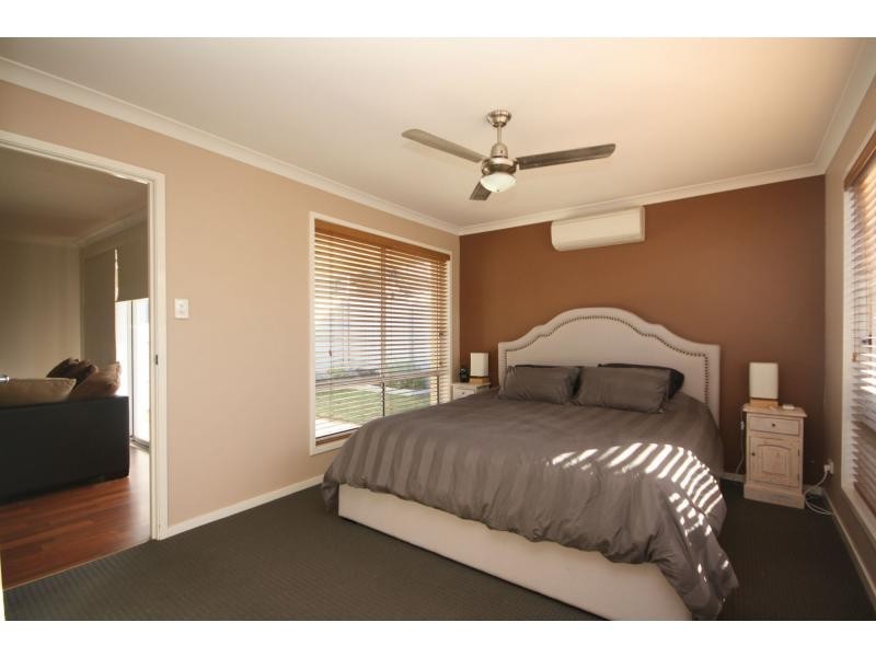 53 Sears Parade, North Lakes QLD 4509