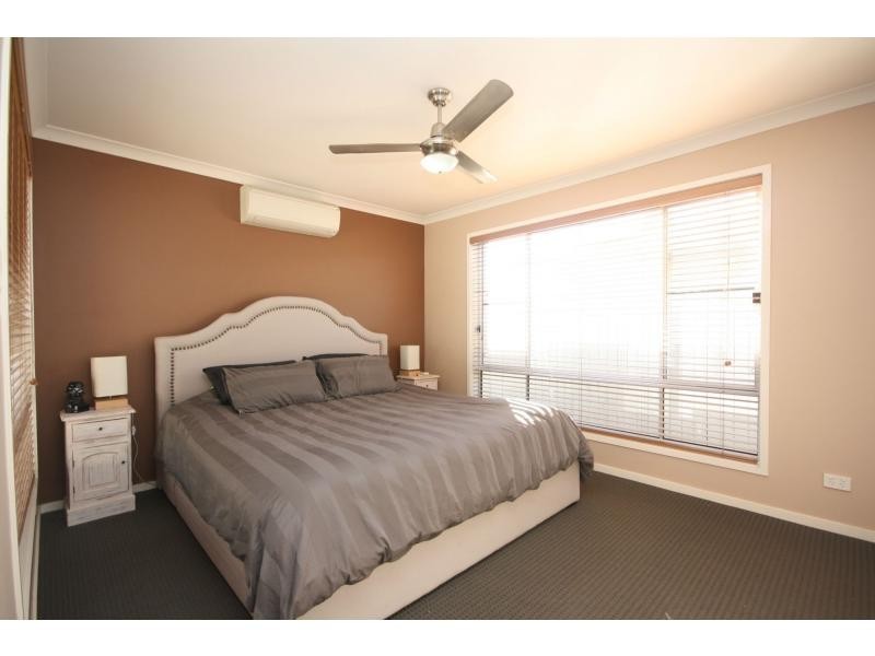 53 Sears Parade, North Lakes QLD 4509