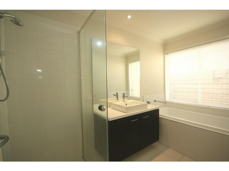 53 Sears Parade, North Lakes QLD 4509