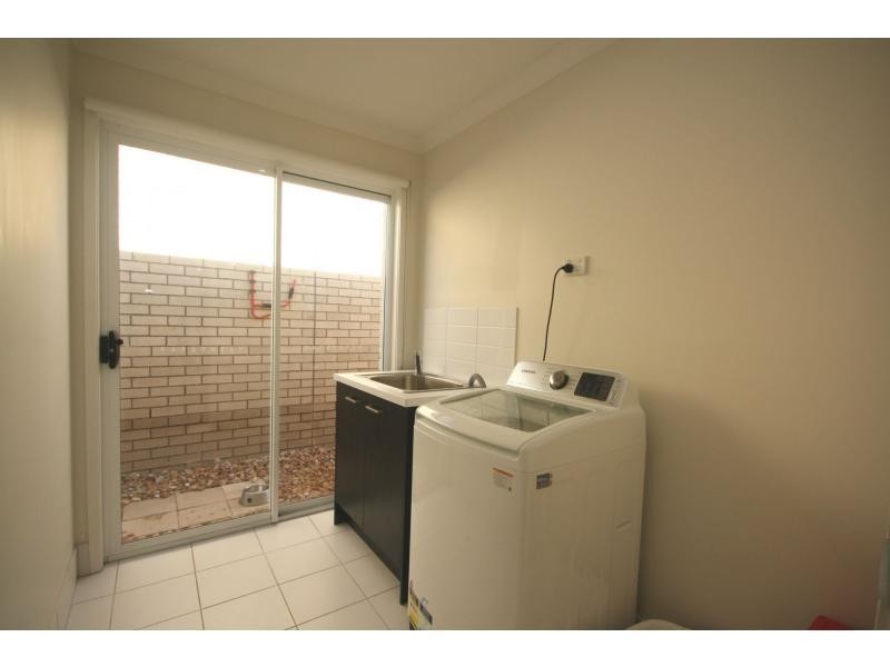 53 Sears Parade, North Lakes QLD 4509