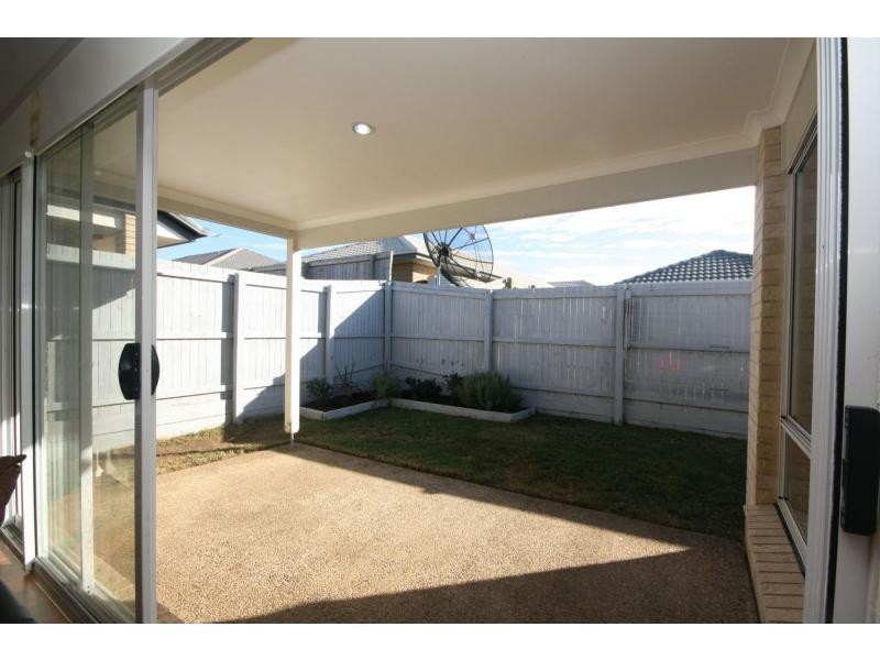 53 Sears Parade, North Lakes QLD 4509
