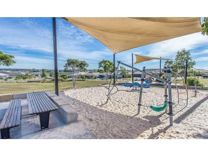 53 Sears Parade, North Lakes QLD 4509