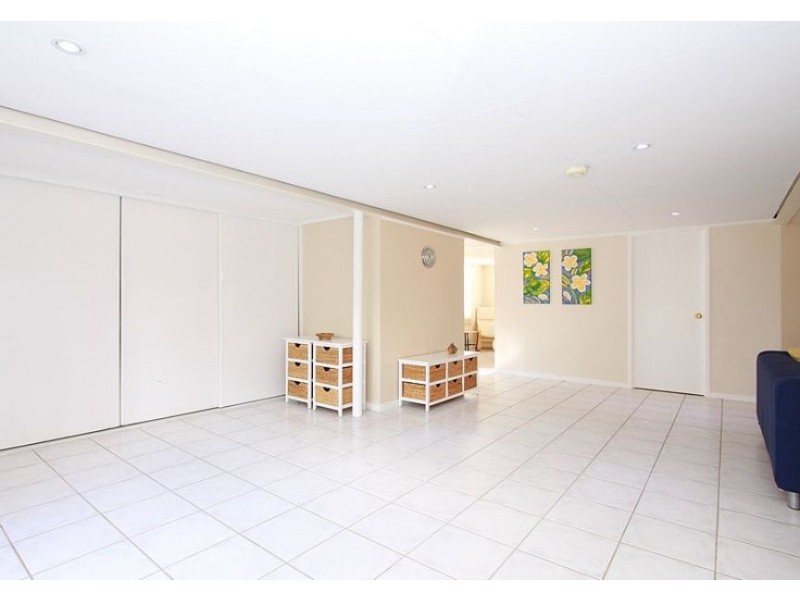 11 Sydney Street, Redcliffe QLD 4020